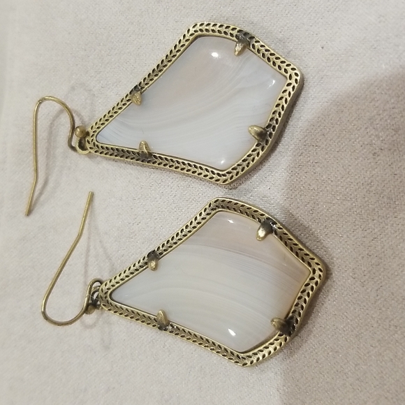 Kendra Scott Agate Earrings - Picture 1 of 3